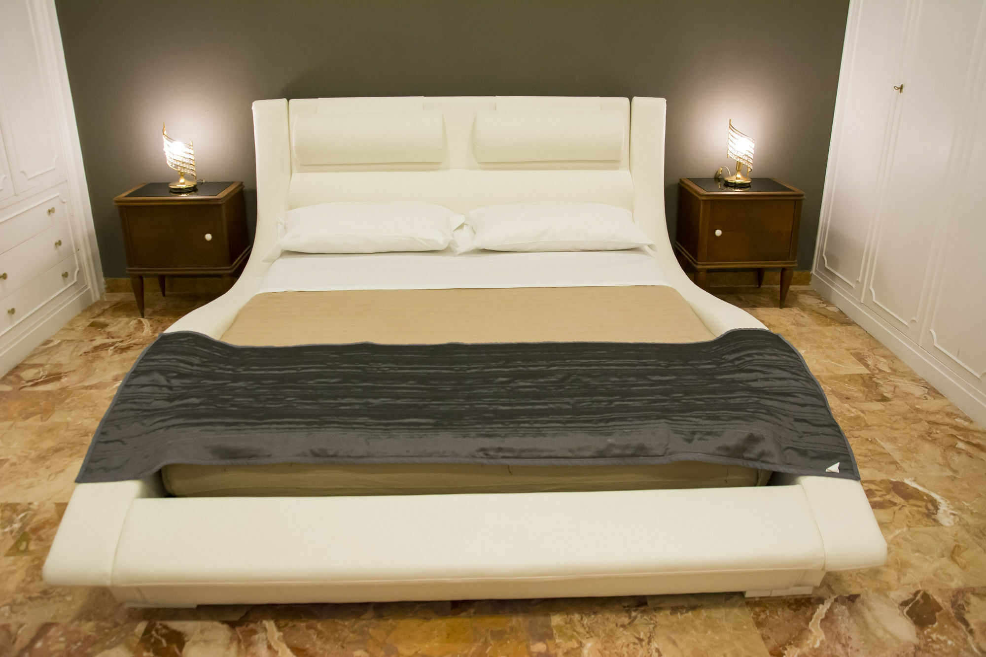 Hotel Il Ventre Di Napoli " Costantinopoli" Zewnętrze zdjęcie